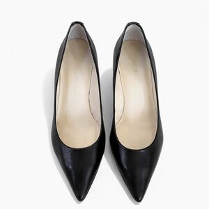 Ivanka Trump Elegant Black Women's Pumps